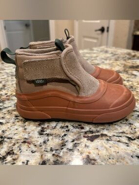Vans MTE toddler Mid Brown & Tan Waterproof Boot Sneaker
